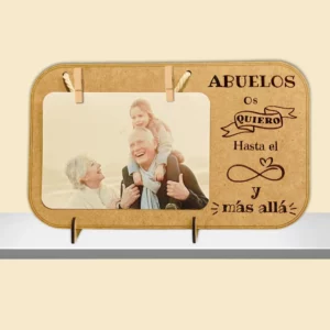 marco de fotos personalizado para abuelos. Diseño emotivo y cariñoso, perfecto para enmarcar recuerdos y expresar amor y gratitud hacia ellos